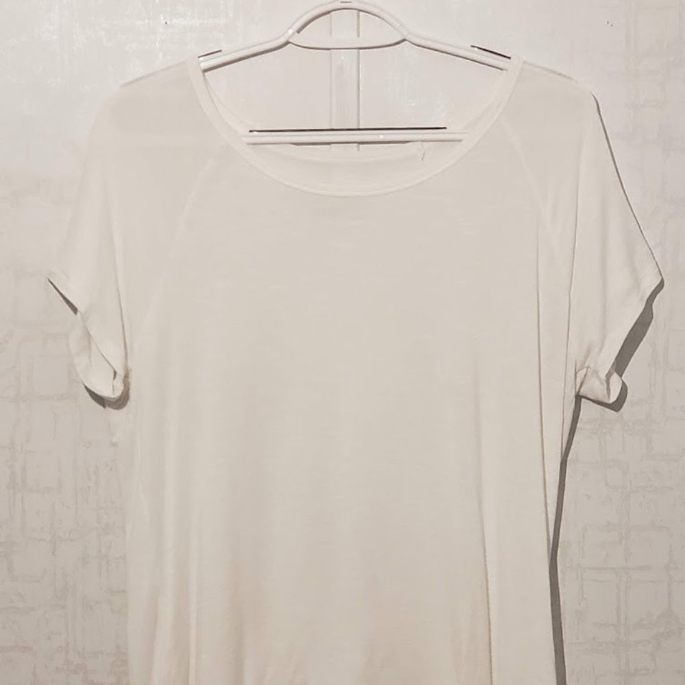 Women's white top